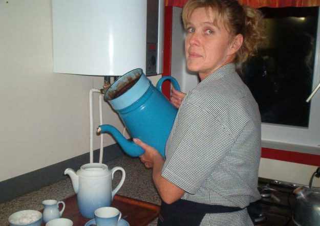 Mette med Madam Blå - Der findes ingen kaffemaskiner på kroen